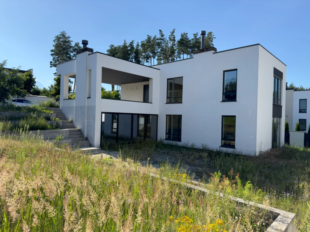 UNIQUE HOUSE 59